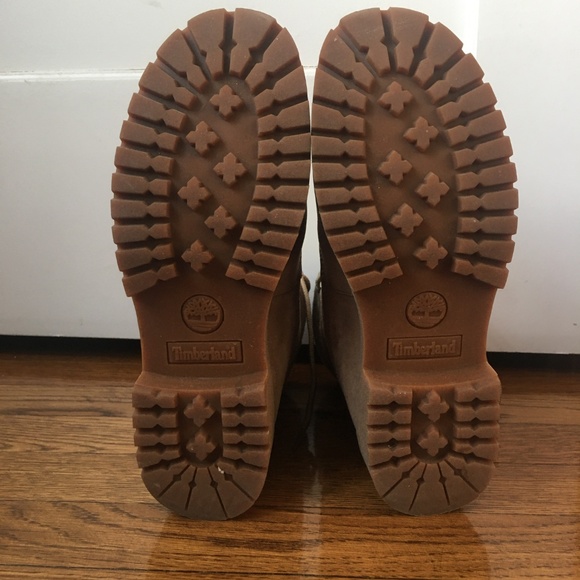 (SOLD) Timberland Jayne Boots in Taupe - Picture 3 of 4